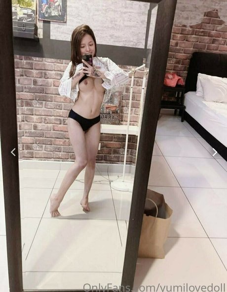 yumilovedoll pornstar hd photo