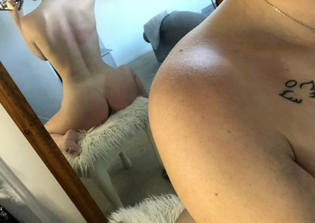 littlemissmollsx adult star galleries