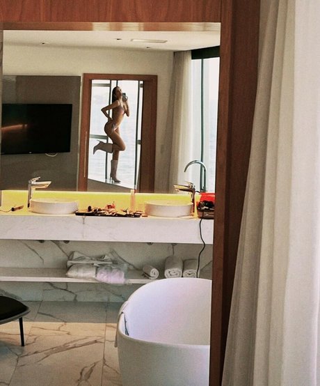 Anna Cangussu beautiful model archive