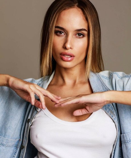 Anna Cangussu xxx model photos