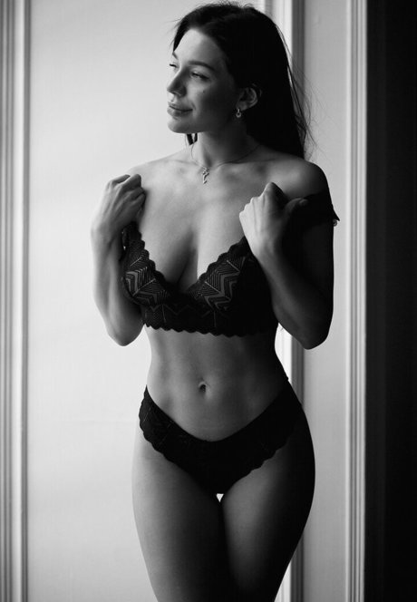 Svetlana Sinitsyna hot star images