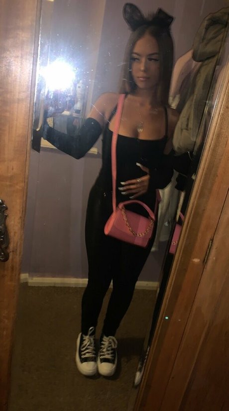 Lunaandersonn hot actress images