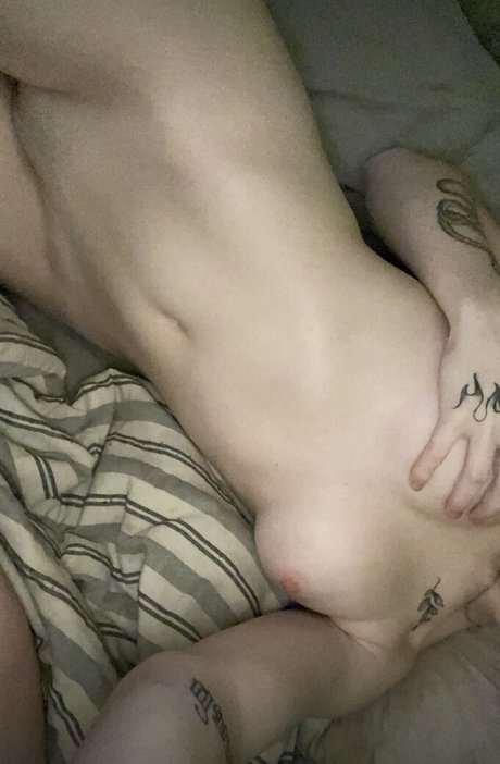 Okay fr naked star picture