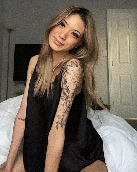 Iris Haw star hot pic