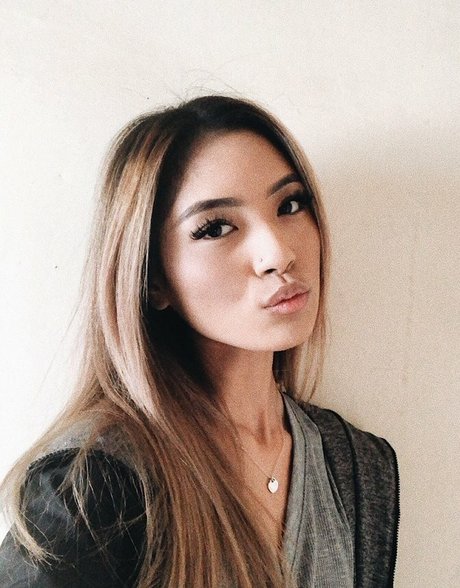 Iris Haw naked star pictures