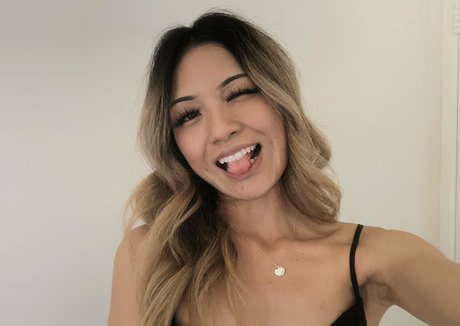 Iris Haw free star pictures