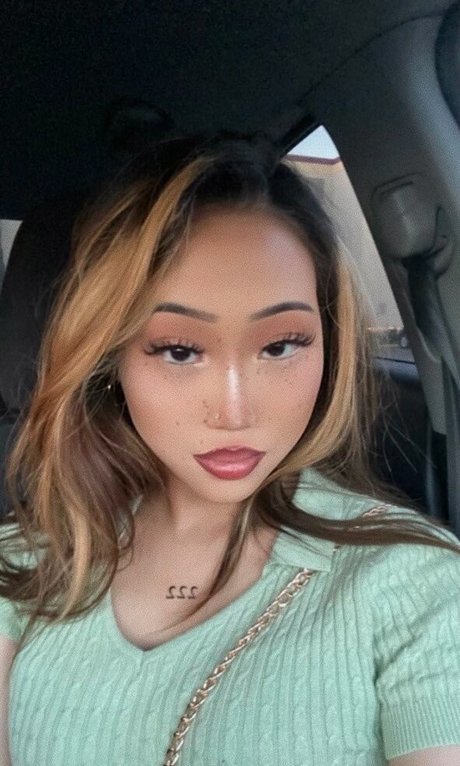 dumplingashh model nice pic