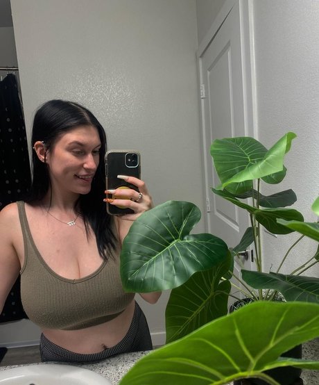 kaylasgallacher model hd picture