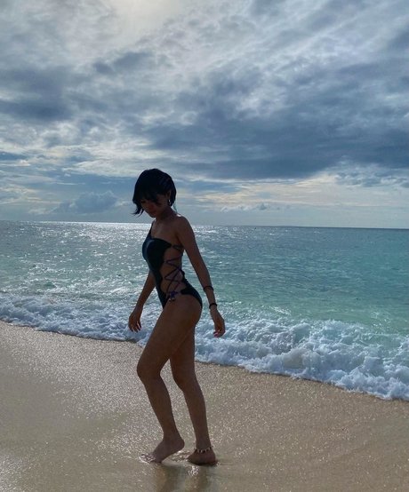 miholy model nice photo