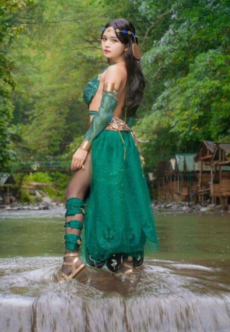 miholy high quality actress pictures