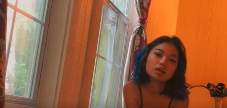 Little Gee model sex archive