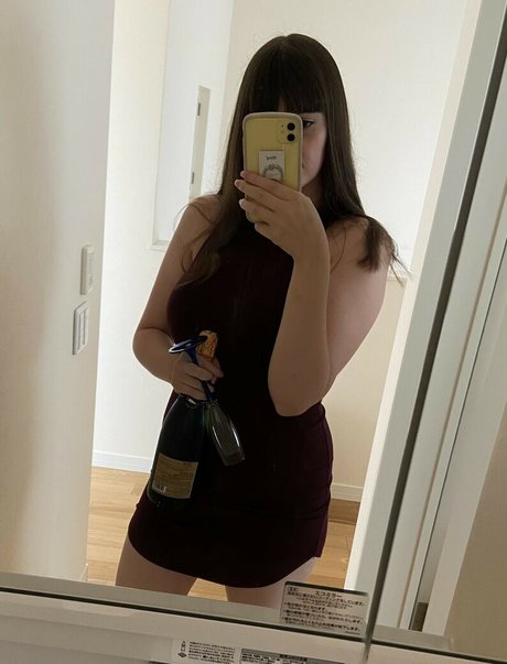 Lemon Sodas model perfect pics