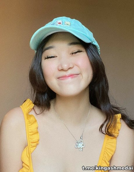 Livy Renata star hd photo