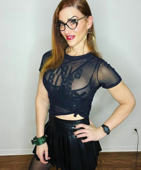 Victoria Perera xxx model pic