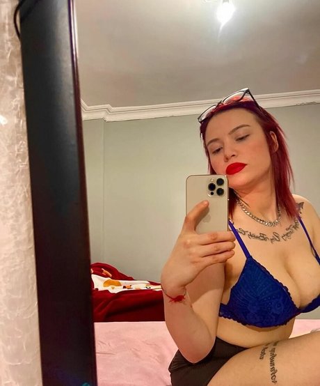 Arzu Ylmaz pretty pornstar pictures