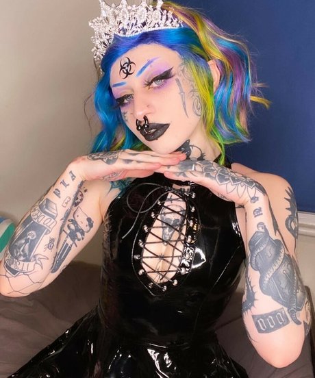 Piaisevil pornstar erotic image