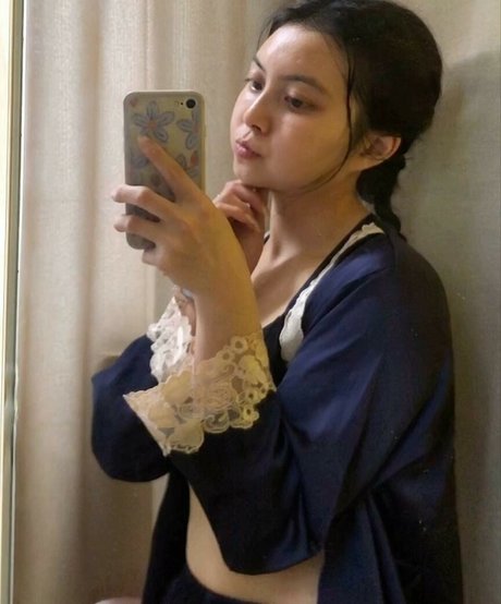 Amber Chan xxx pornstar image