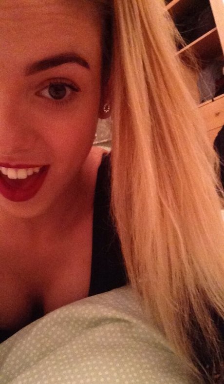 Katherine Bray nude actress photo