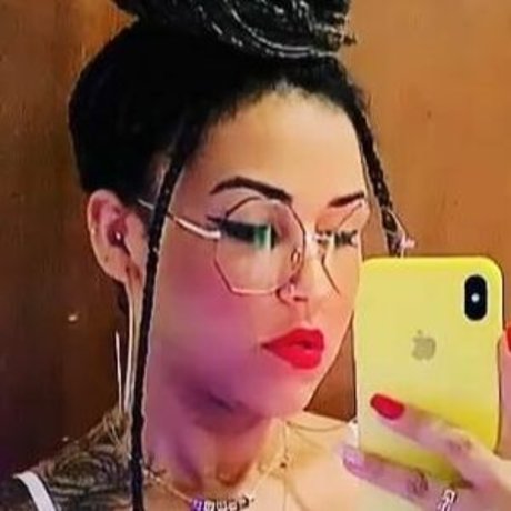 Daniela Santos model photos