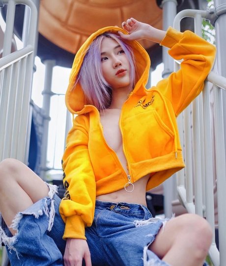 GamgyLhongEr model erotic archive