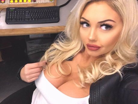 Rachel Barley model xxx photo