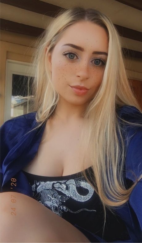 Paige 4Chan high quality actress images