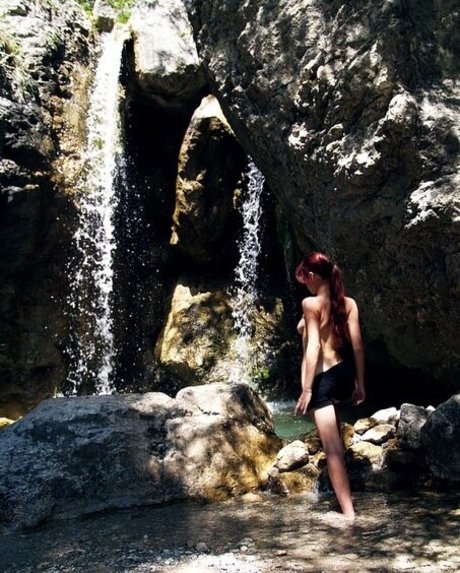 TanyaCroft pretty model photo