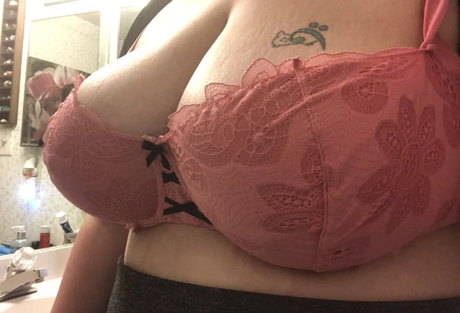 Juicy June model hot archive