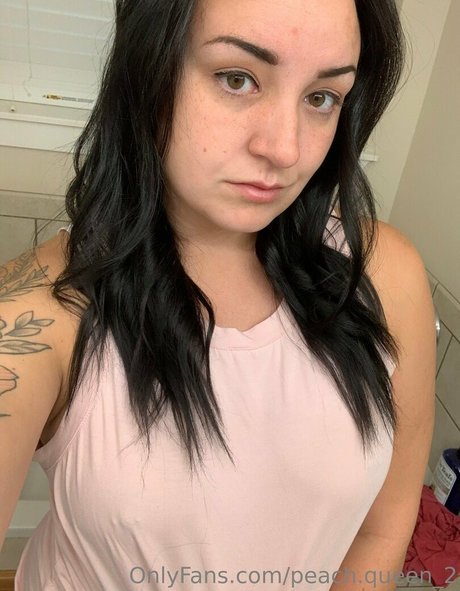 Peach Queen 2 pornstar nude gallery