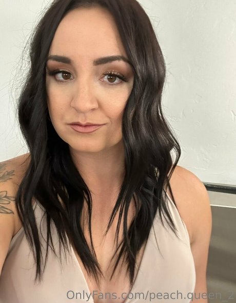 Peach Queen 2 pornstar hot archive