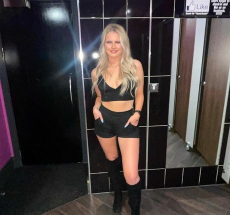 Lilly Sue McFadden nudes actress galleries