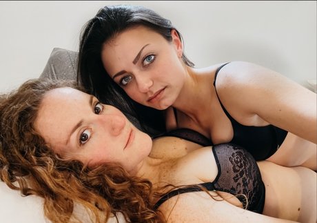 Mia Fraya Woods star top images