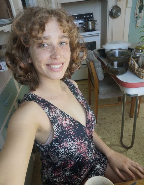 NovaOnasi nude pornstar img