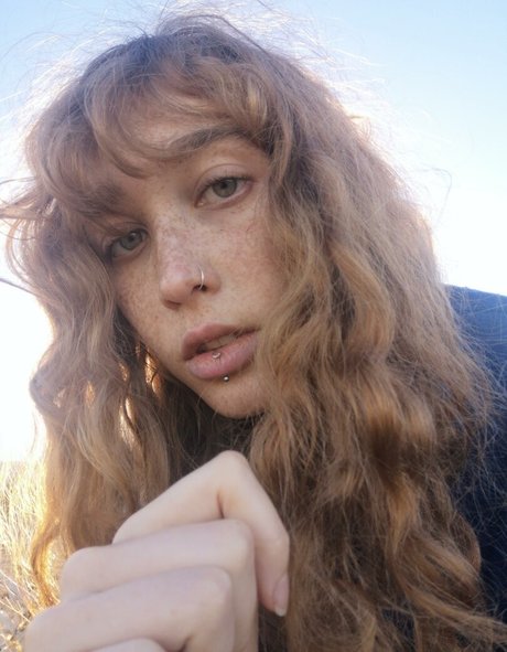 NovaOnasi free star photo