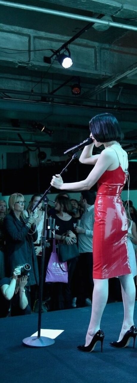 St Vincent star exclusive gallery