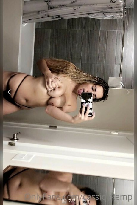 thigh high boots onlyfans free naked pic