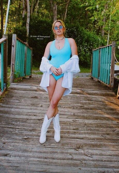 Emma Topp star top pic