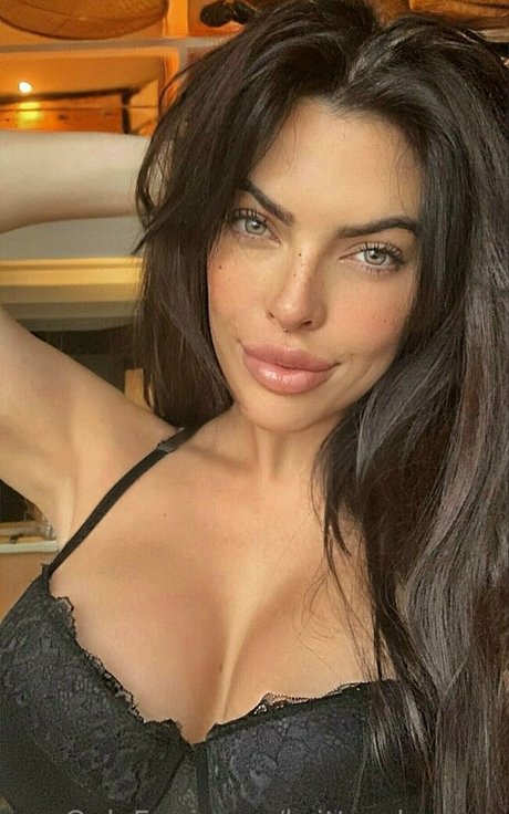 BrittandWayne hd model pictures