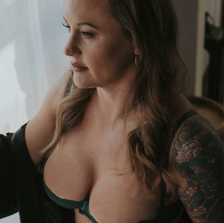 VixenActual model pretty gallery