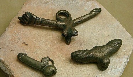 Esme Louise James sex model pic