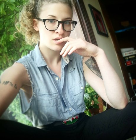 ateacupgamer model porn pic