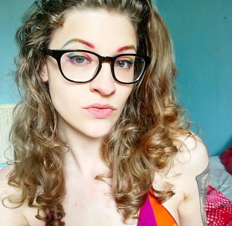 ateacupgamer erotic star image