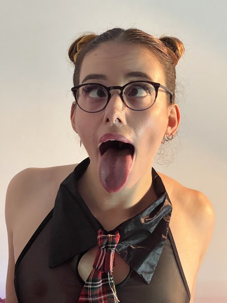 Lolawoo model best picture