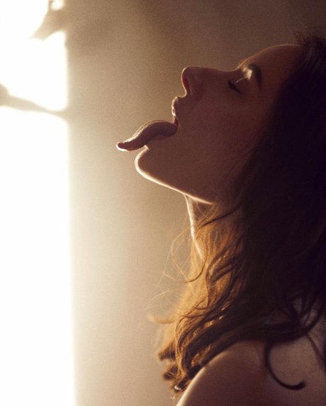 Lolawoo naked actress galleries