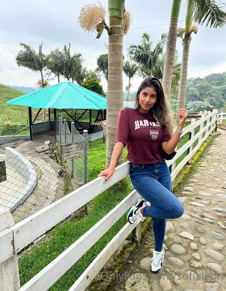 sofialeon top model pics