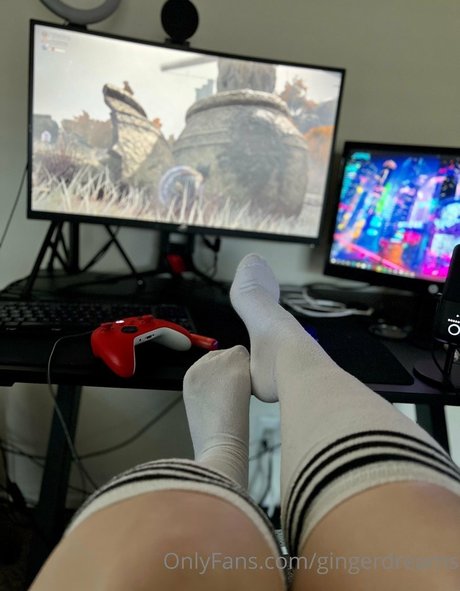 Gingerdreams nude pornstar gallery