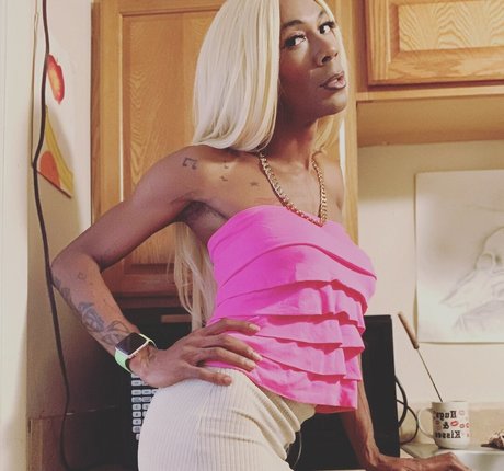 Capri Starr exclusive model archive