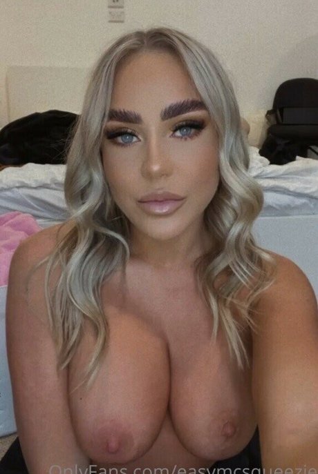 Emily McCarthy model pretty img