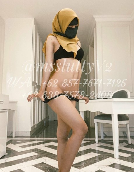 MssluttyVani pornographic model photos