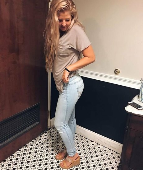 Melissa Sensi pornographic actress photos